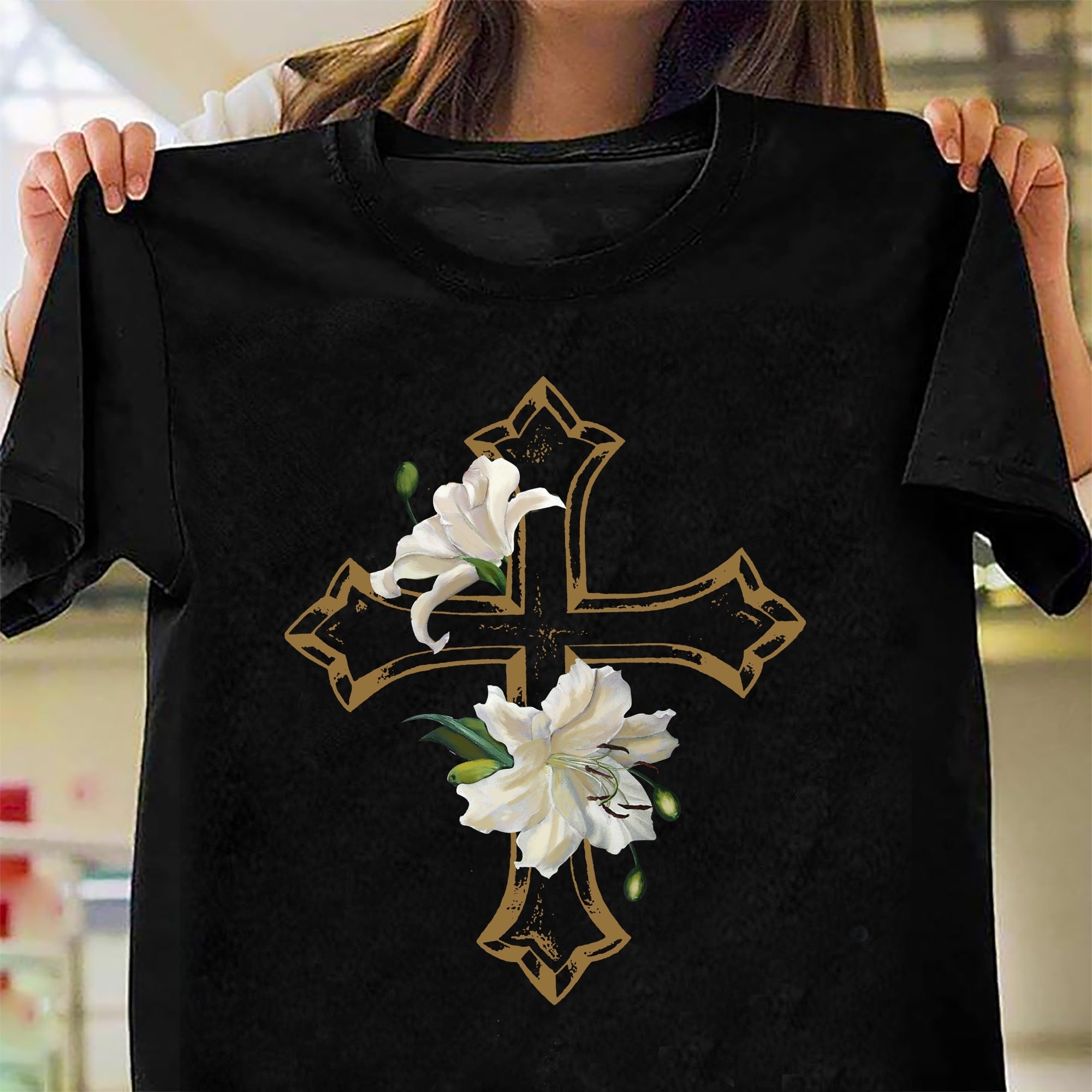 Lily and the cross – Jesus T Shirt